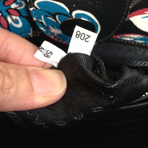 Prada Floral Tote - Picture 8 of 8